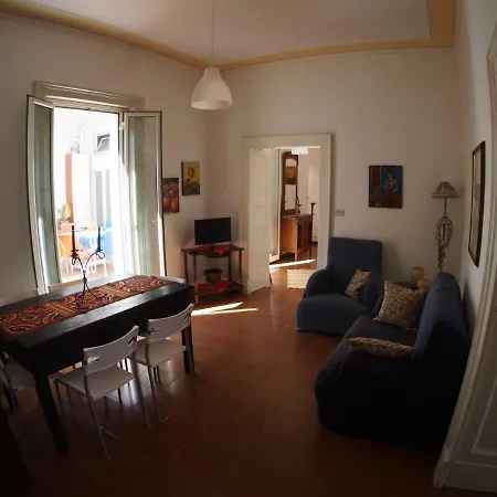 Casa Felice Nel Centro Storico, Ascensore E Terrazzo *