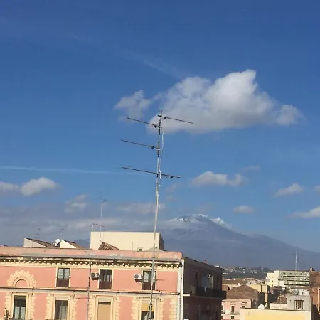 Casa Felice Nel Centro Storico, Ascensore E Terrazzo Catane