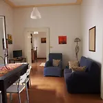 Casa Felice Nel Centro Storico, Ascensore E Terrazzo * Catania