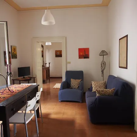 Casa Felice Nel Centro Storico, Ascensore E Terrazzo * 카타니아