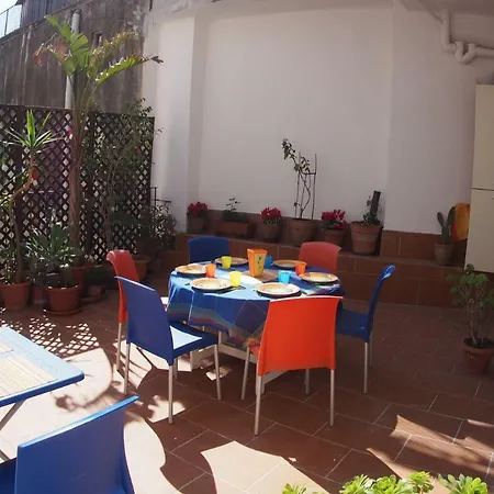 Casa Felice Nel Centro Storico, Ascensore E Terrazzo 아파트 카타니아