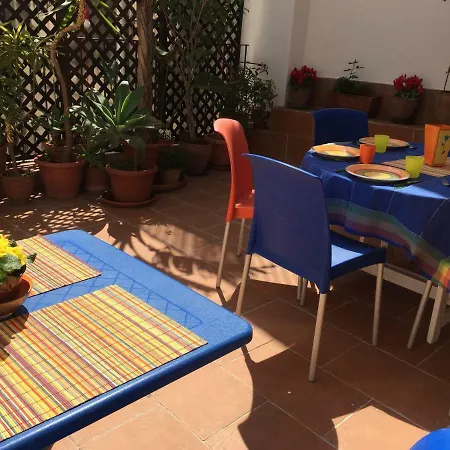 Casa Felice Nel Centro Storico, Ascensore E Terrazzo 아파트 *